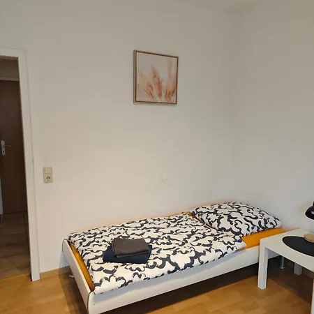 Lägenhet Iam Neu Modernisiert 80 Qm Balkon, Kueche, Badezimmer 5 Betten Plettenberg