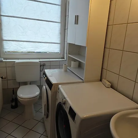 Iam Neu Modernisiert 80 Qm Balkon, Kueche, Badezimmer 5 Betten