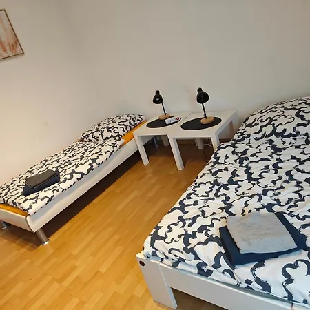 Iam Neu Modernisiert 80 Qm Balkon, Kueche, Badezimmer 5 Betten Lägenhet