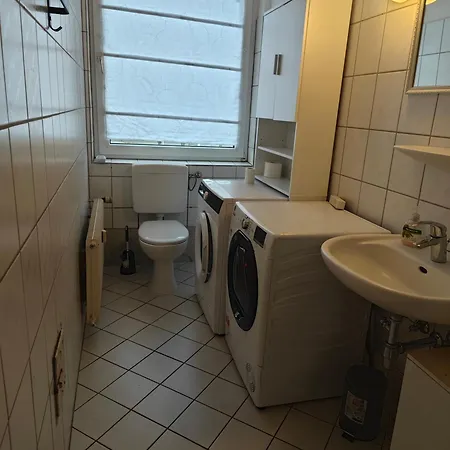 Iam Neu Modernisiert 80 Qm Balkon, Kueche, Badezimmer 5 Betten *