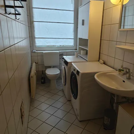 Iam Neu Modernisiert 80 Qm Balkon, Kueche, Badezimmer 5 Betten * Plettenberg