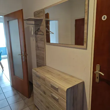 Iam Neu Modernisiert 80 Qm Balkon, Kueche, Badezimmer 5 Betten * Plettenberg